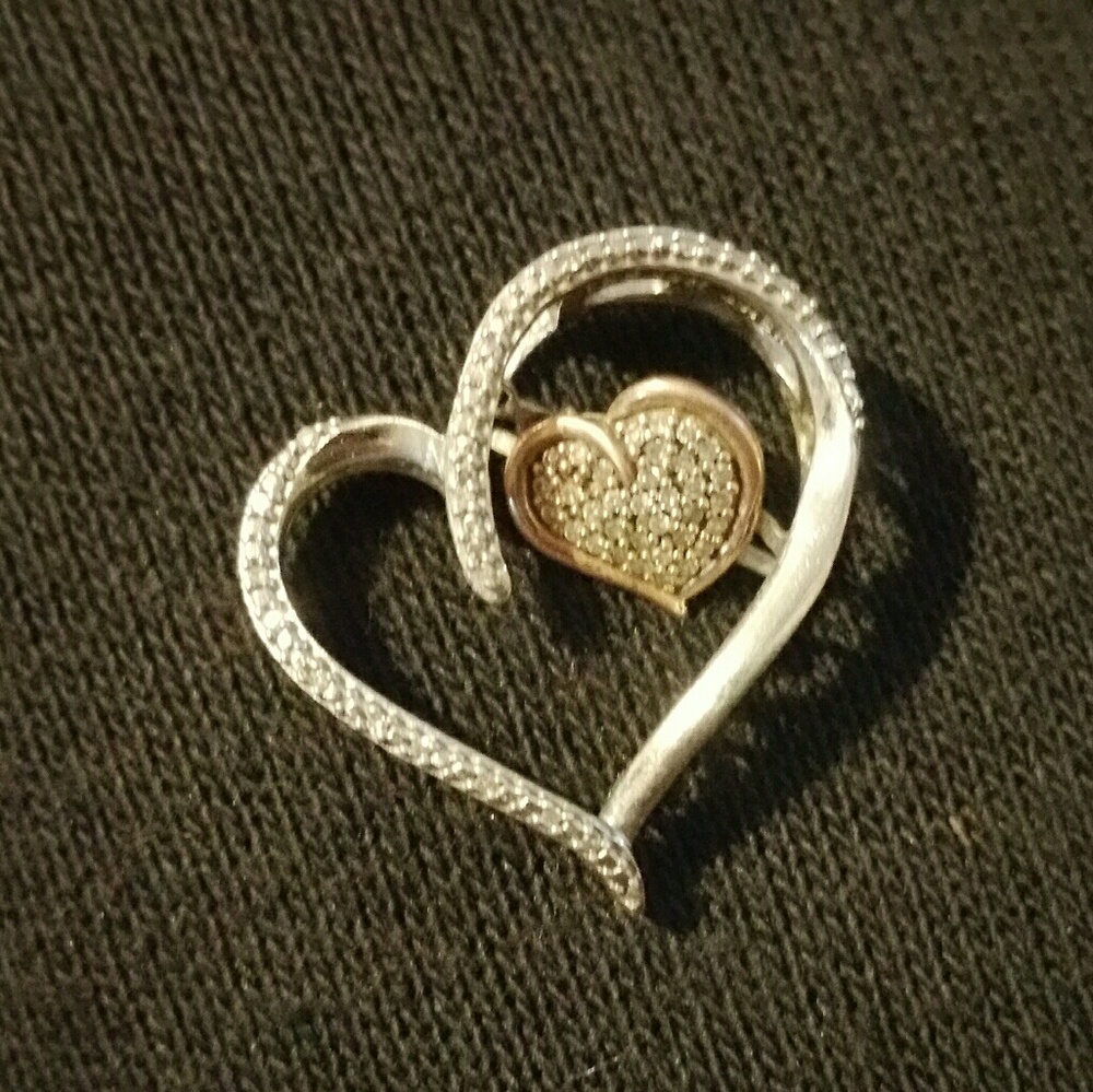 JWBR Heart Pendant w/Box Chain